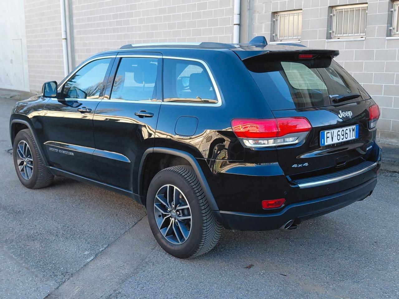 Jeep Grand Cherokee 190cv Laredo garanzia 12 mesi
