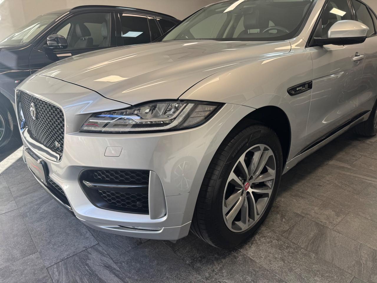 Jaguar F-Pace 2.0 D 180 CV R-Sport Tetto Apribile