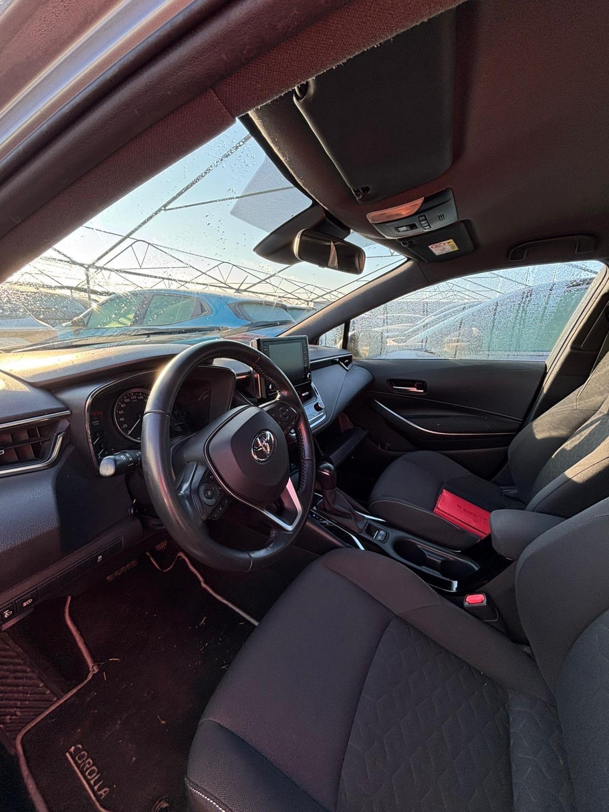 Toyota Corolla Touring Sports 1.8 Hybrid Business Tech