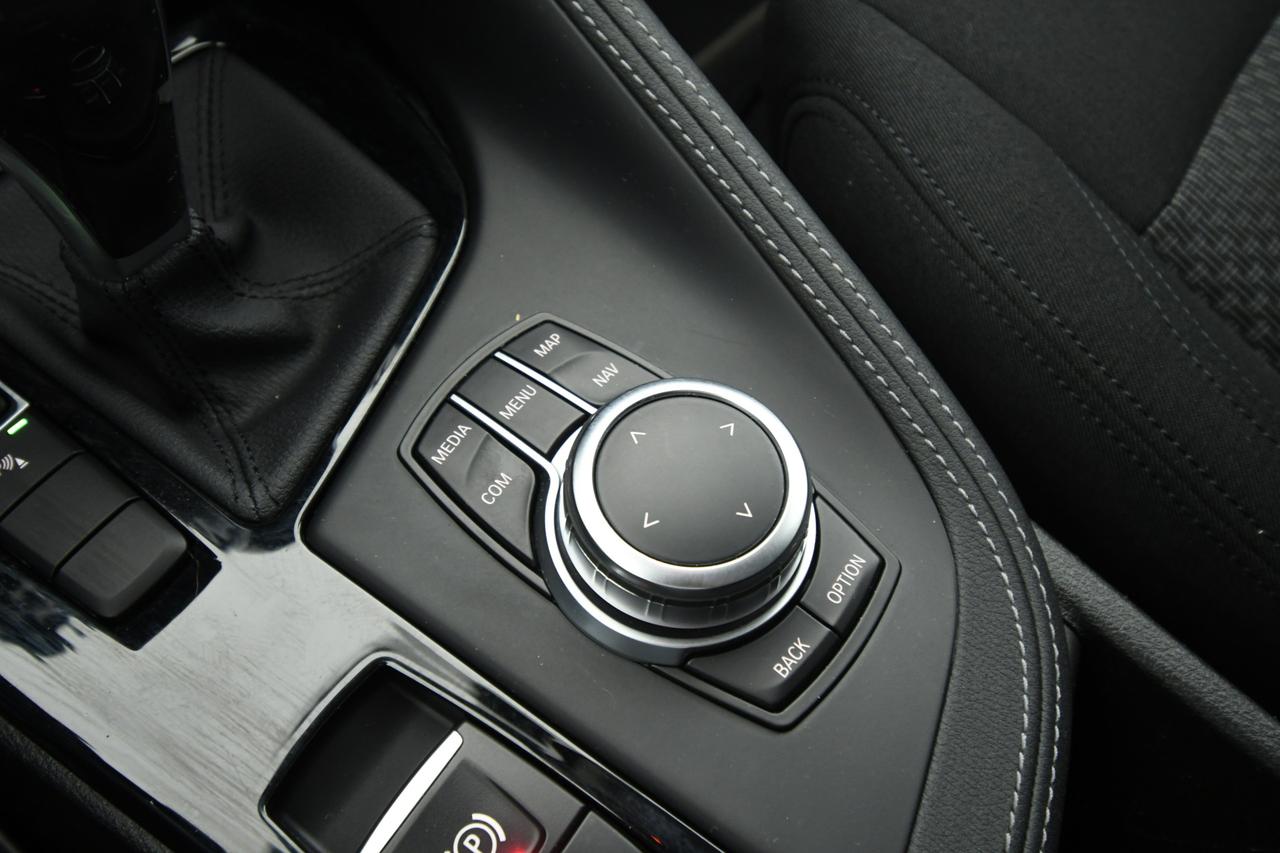 BMW X2 sdrive18d Business X auto CAMERA+BLUETOOTH+LED