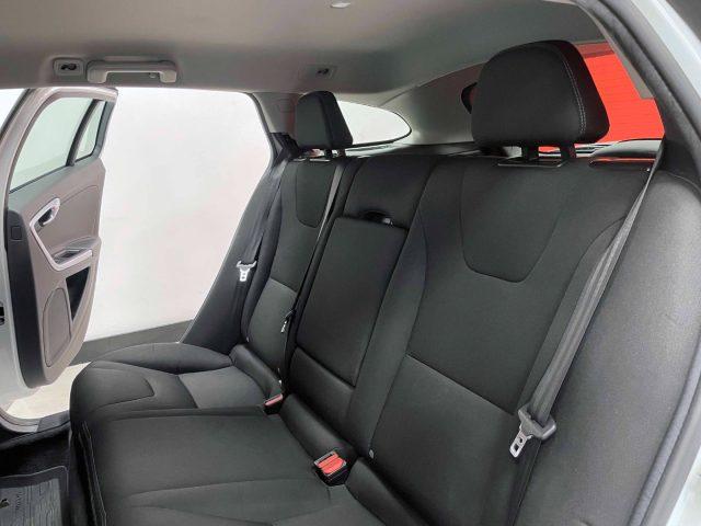 VOLVO V60 2.0 D2 MOMENTUM