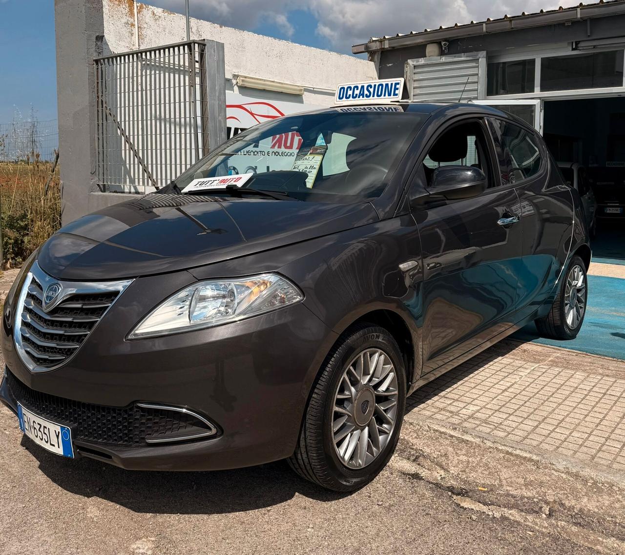 Lancia Ypsilon 1.2 69 CV 5 porte S&S Platinum