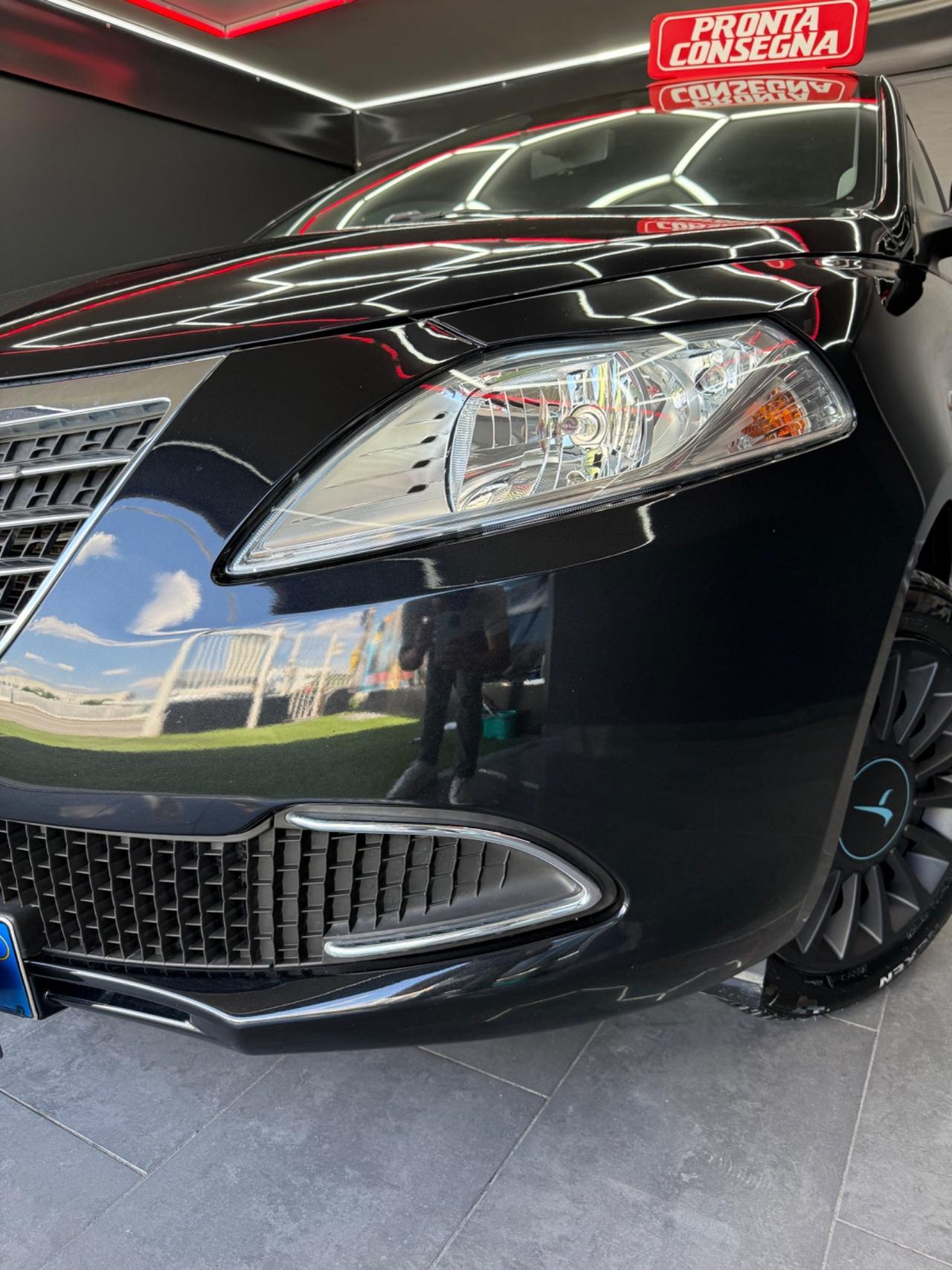 Lancia Ypsilon 1.2 Benzina Platinum 2014