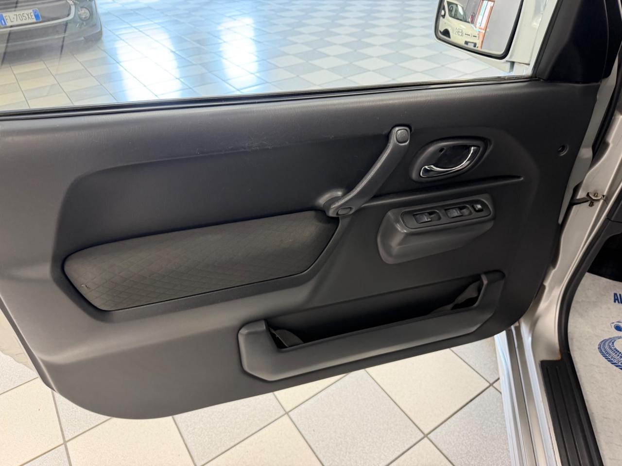 Suzuki Jimny 1.3i 16V cat 4WD JLX Special