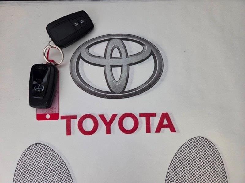 Toyota C-HR (2016-2023) 1.8 Hybrid E-CVT Trend