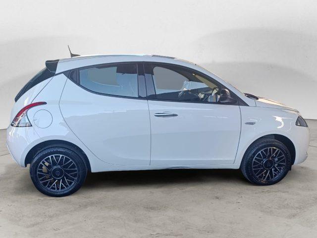 LANCIA Ypsilon 1.0 FireFly 5 porte S&S Hybrid Oro