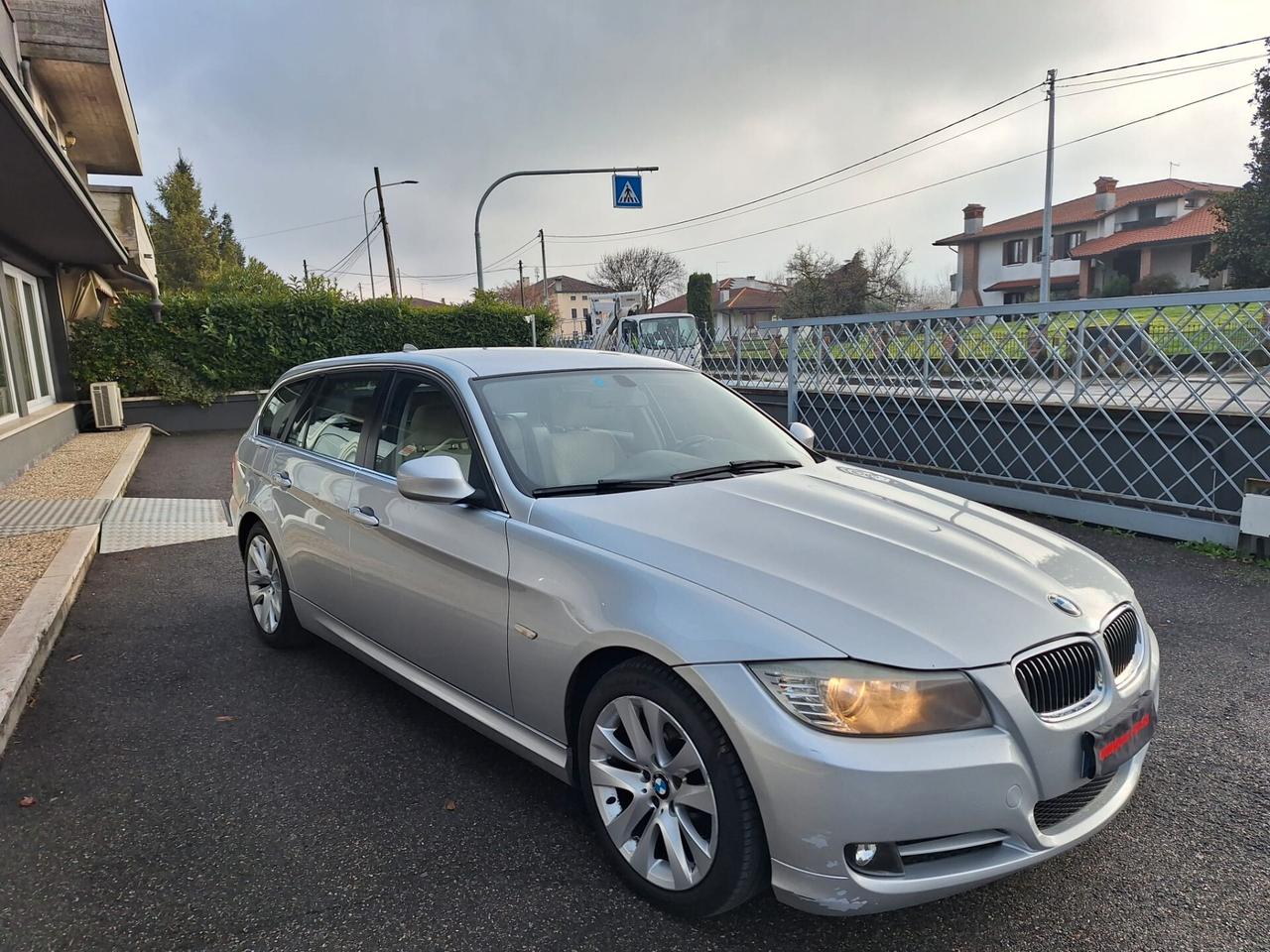Bmw 318 318d 2.0 143CV cat Touring Attiva
