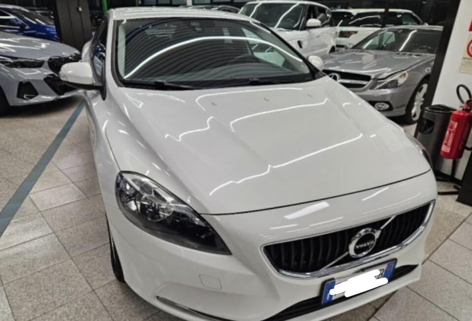 Volvo V40 D2 120CV 5P MOMENTUM