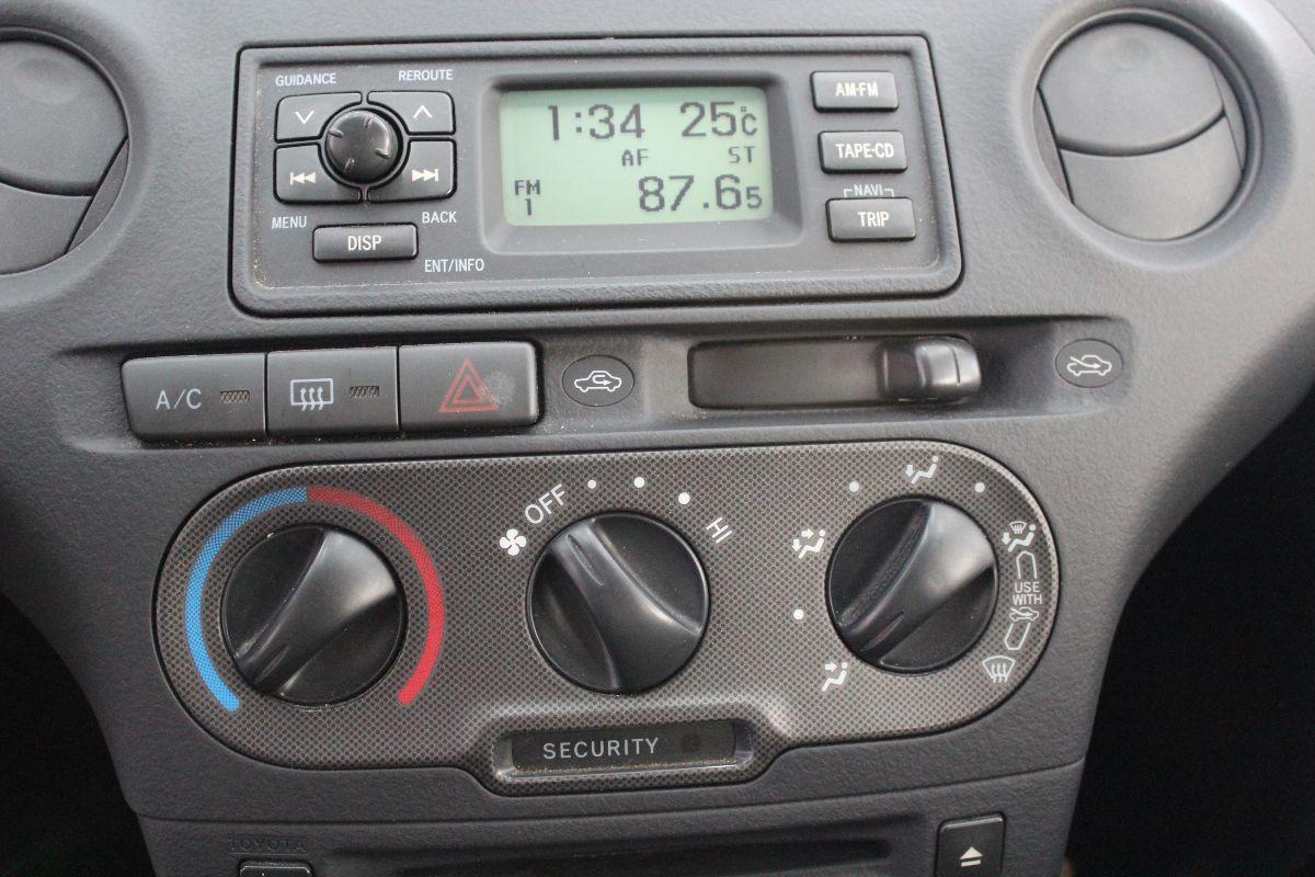 TOYOTA - Yaris - 16V 5 porte Expo