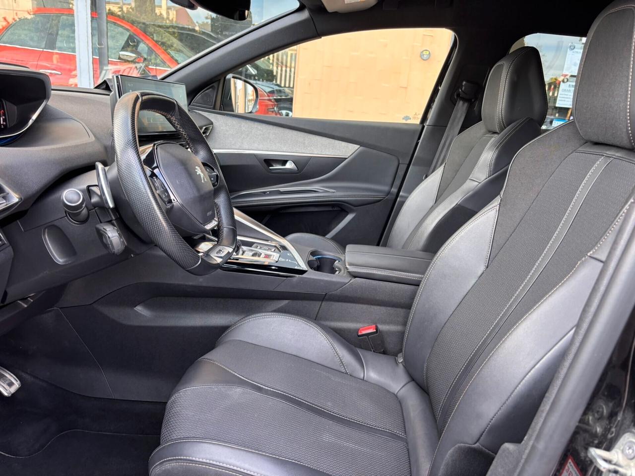 Peugeot 3008 1.2 PureTech Turbo 130 S&S EAT8 GT