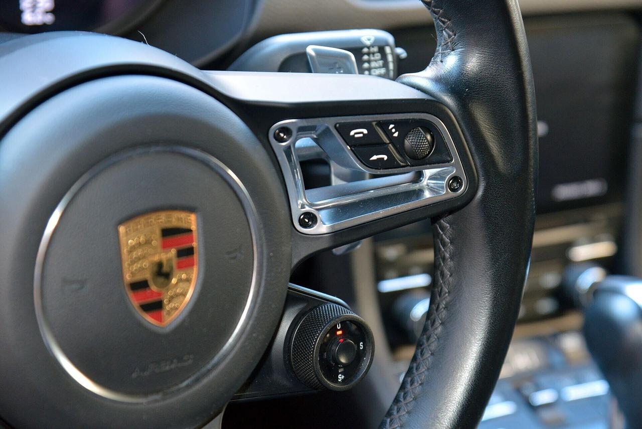 Porsche 718 Cayman T cambio PDK