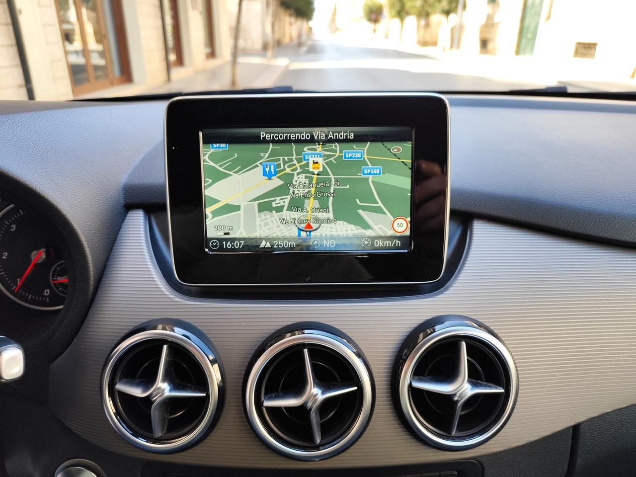 Mercedes-benz B 180 d 109cv Automatica NAVI