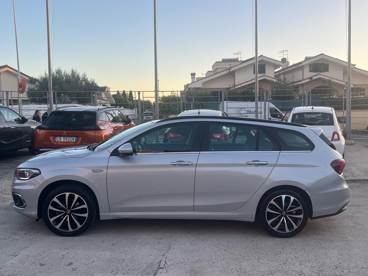 Fiat Tipo 1.6 Mjt S&S SW Lounge
