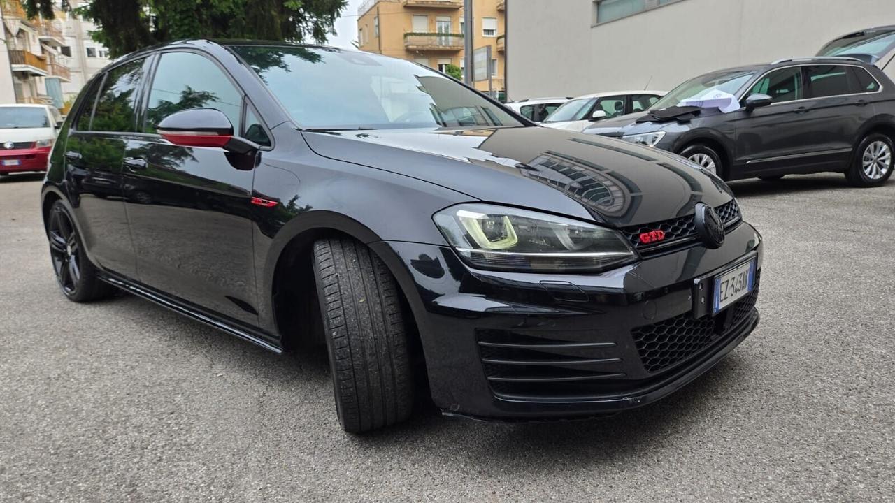 Volkswagen Golf Business GTD 2.0 TDI DSG 5p. 4 Fre
