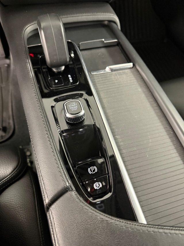 VOLVO V90 Cross Country B4 (d) AWD automatico " IVA ESPOSTA "