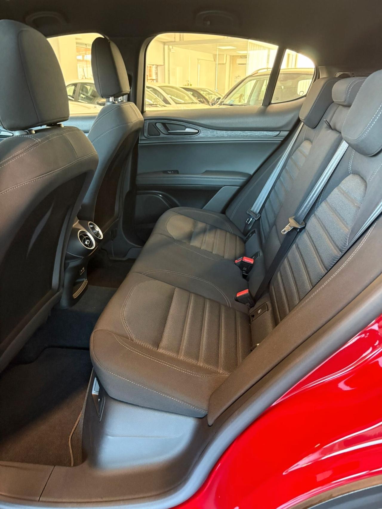 Alfa Romeo Stelvio 2.2 Turbodiesel 160 CV AT8 RWD Super Business