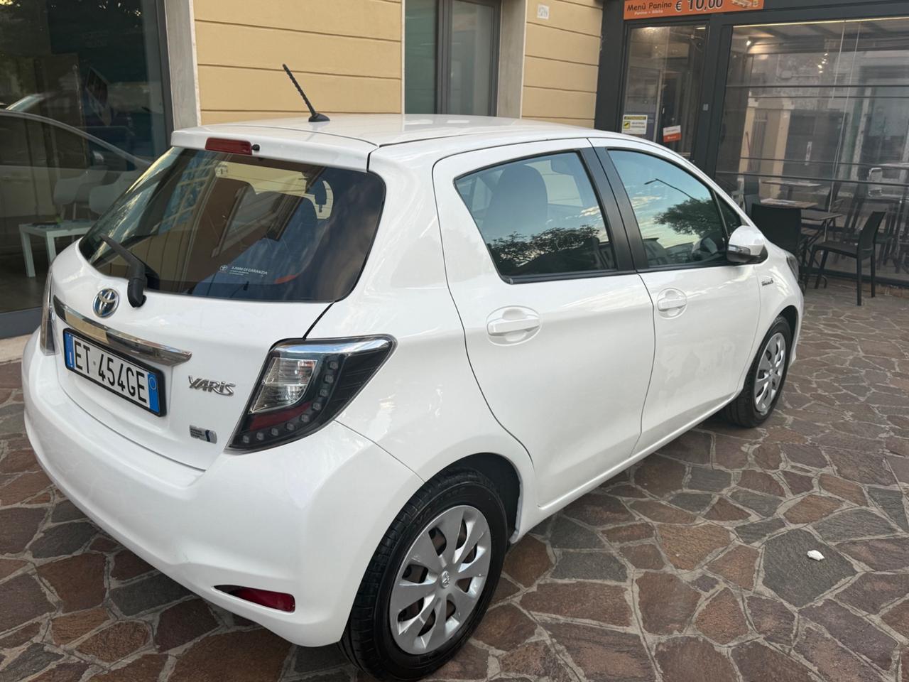 Toyota Yaris 1.5 Hybrid 5 porte Lounge