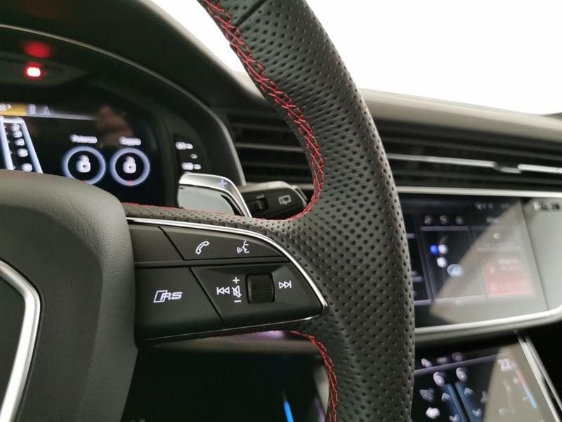 Audi Q8 RS 4.0 mhev 48V performance 640cv tiptronic