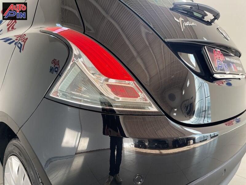 Lancia Ypsilon Ypsilon 1.3 MJT 16V 95 CV 5 porte S&S Silver