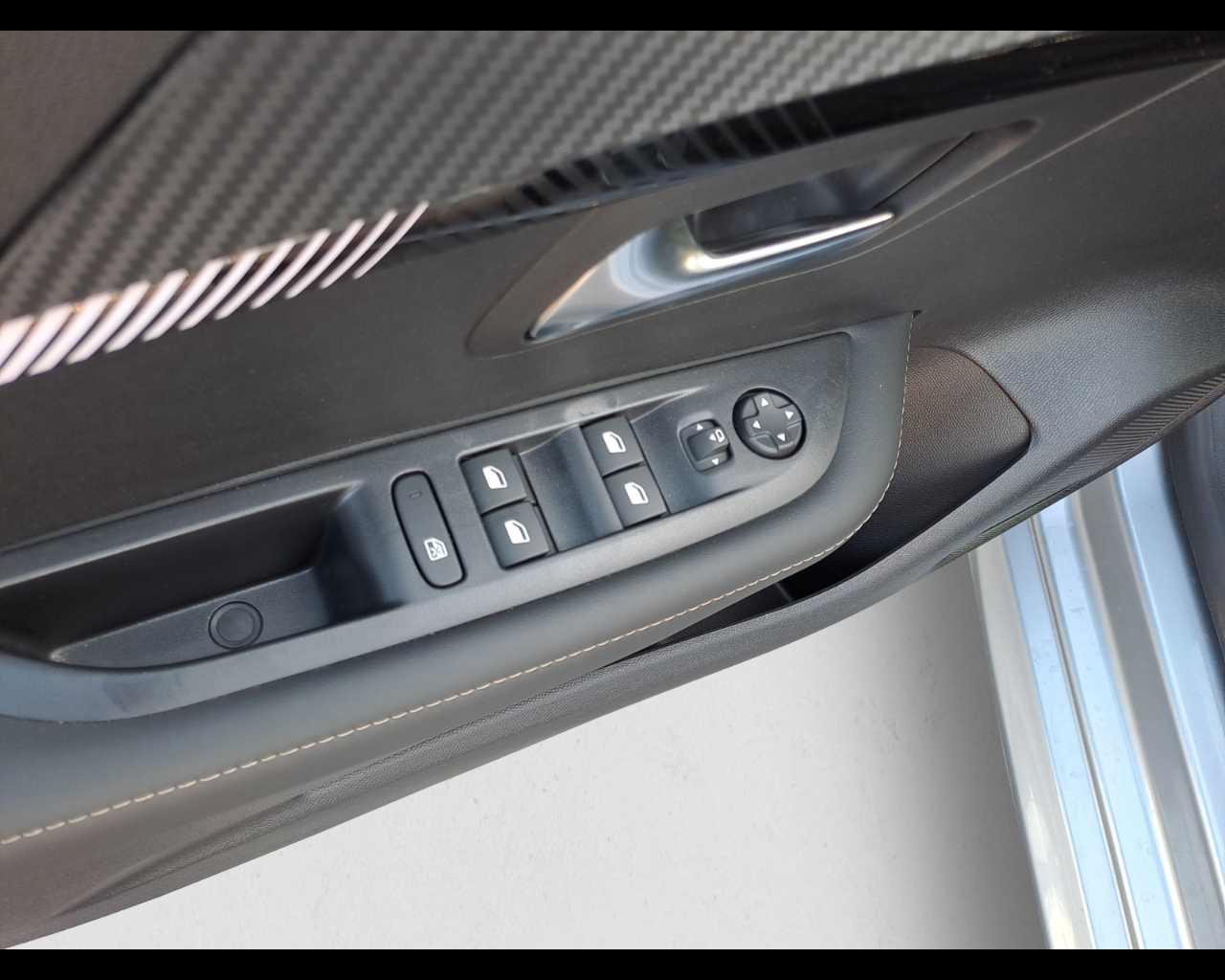 PEUGEOT 208 2ª serie - 208 PureTech 100 Stop&Start 5 porte Allure