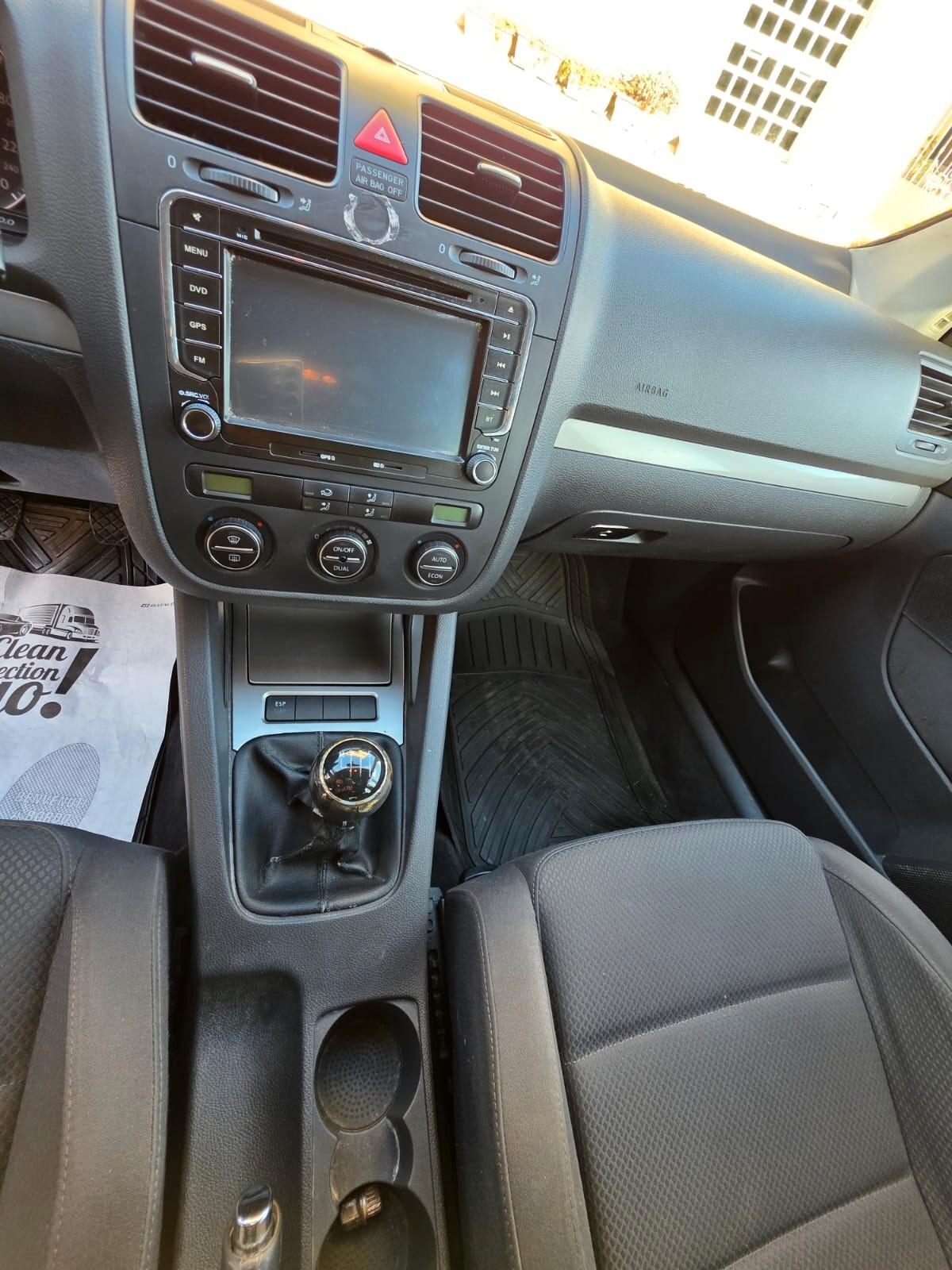 Volkswagen Golf 2.0 16V TDI 5p. Comfortline