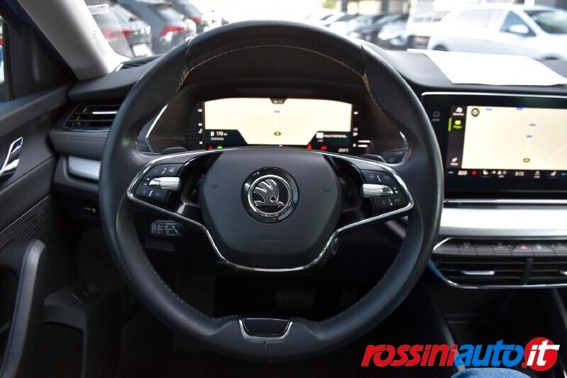 SKODA OCTAVIA WAGON 2.0 TDI 150 CV DSG STYLE + R'17 BI-COLOR V