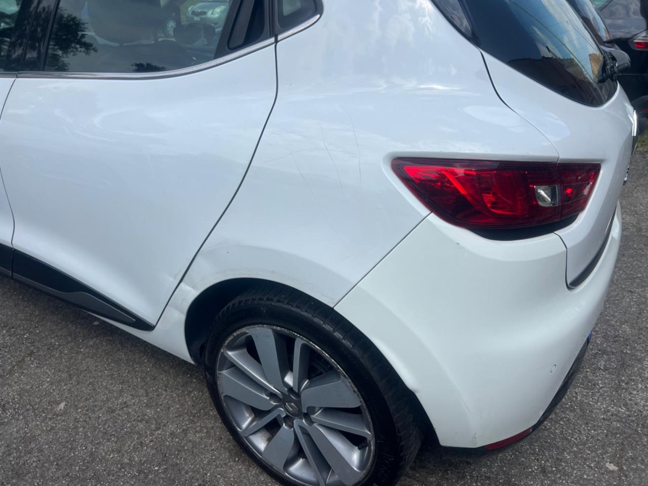 Renault Clio 1.5 dCi 8V 75CV 5 porte Costume National