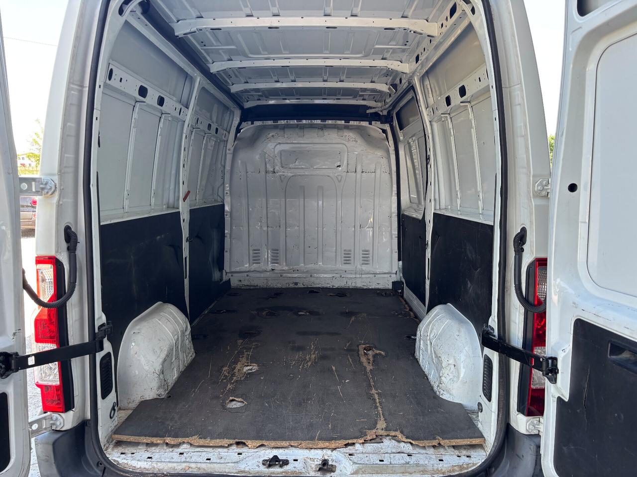 Renault Master 2.3 dCi 74KW 101CV H2 L2