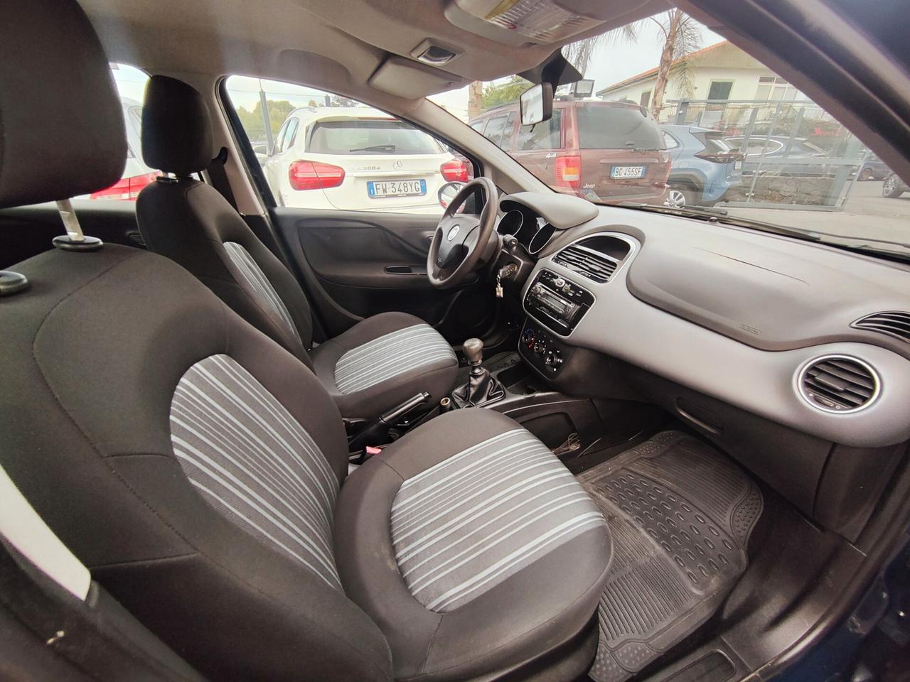 Fiat Punto Evo 1.4 3 porte Dynamic GPL economica x neopatentati