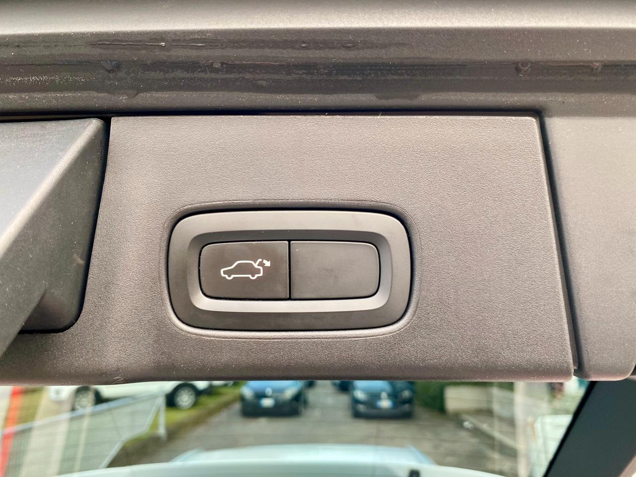 Volvo V90 2.0 d4 Kinetic geartronic 190cv