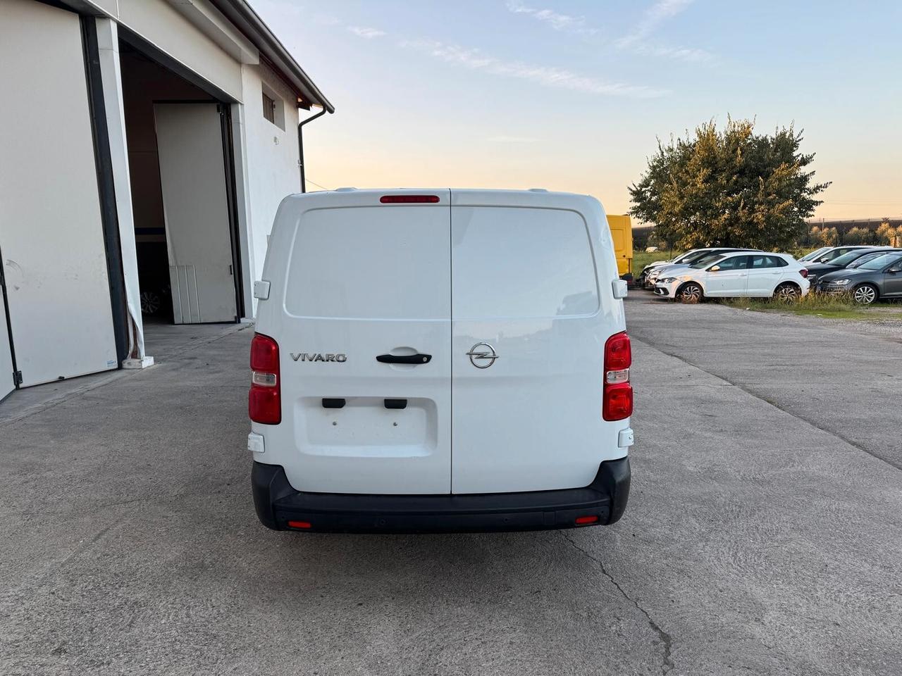 Opel Vivaro C Combi L 1.5d PASSO LUNGO MOTORE KO