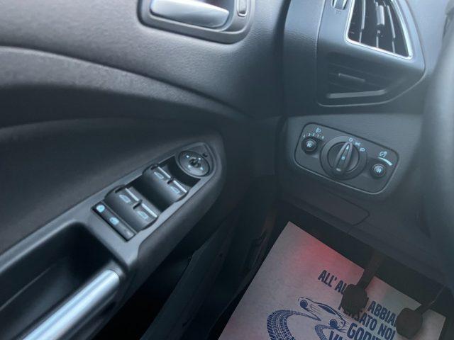 FORD C-Max 1.6 120CV GPL Titanium