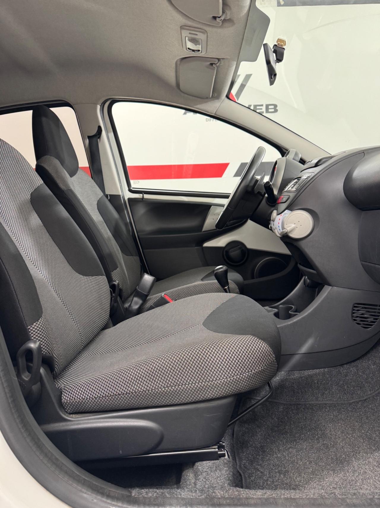 Toyota Aygo 1.0 12V *AUTOMATICA*