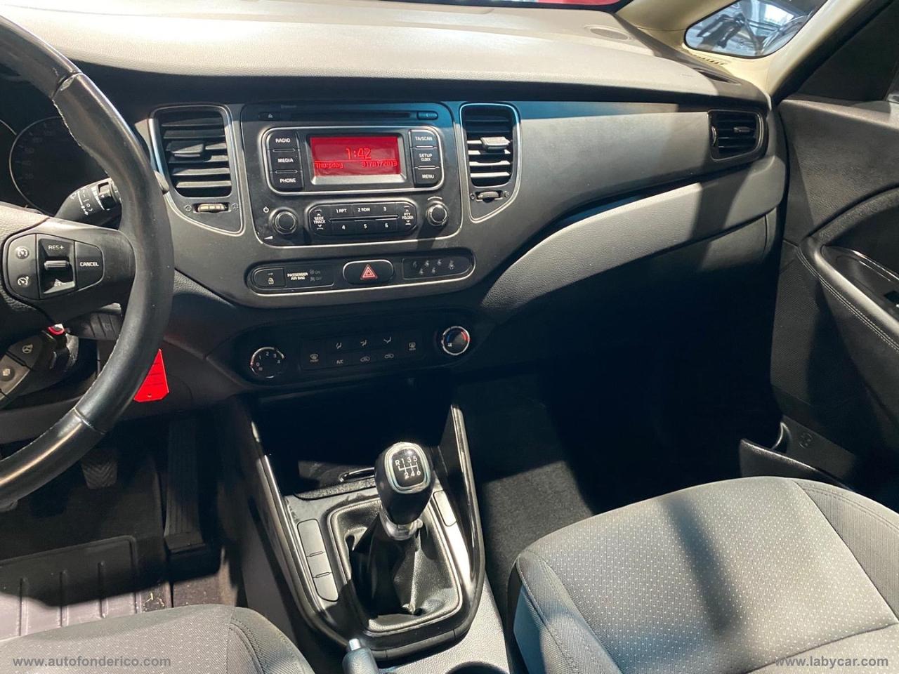 KIA Carens 1.7 DIESEL 7 POSTI