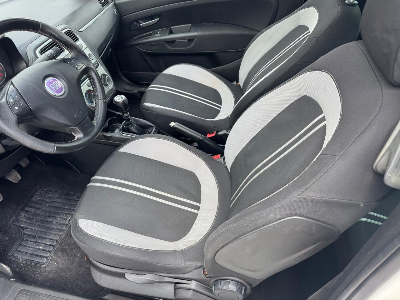 Fiat Grande Punto 1.4 3 porte Sport neopatentato