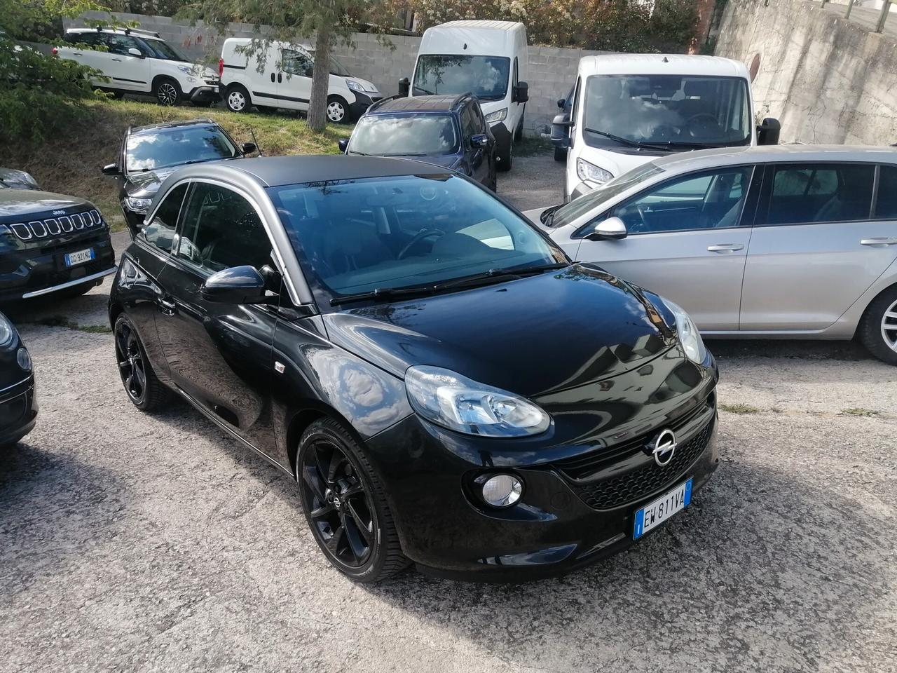 Opel Adam 1.2 70 CV BLACK EDITION