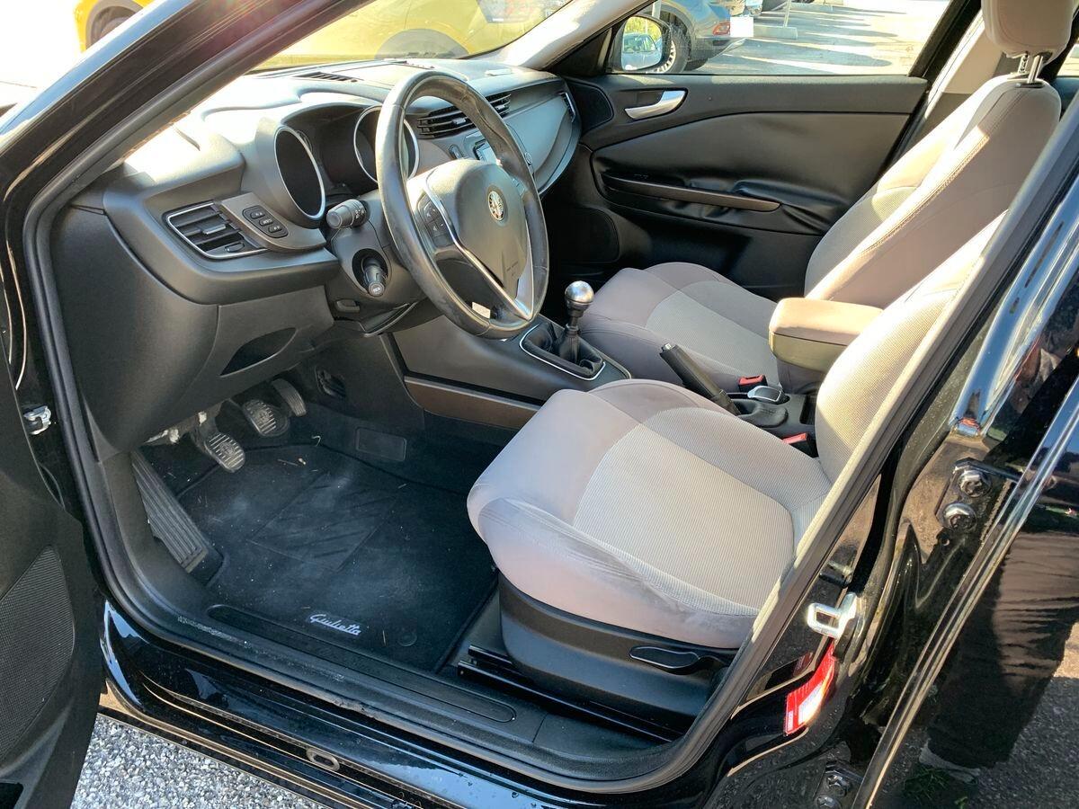 Alfa Romeo Giulietta 1.6 JTDm-2 105 CV Exclusive