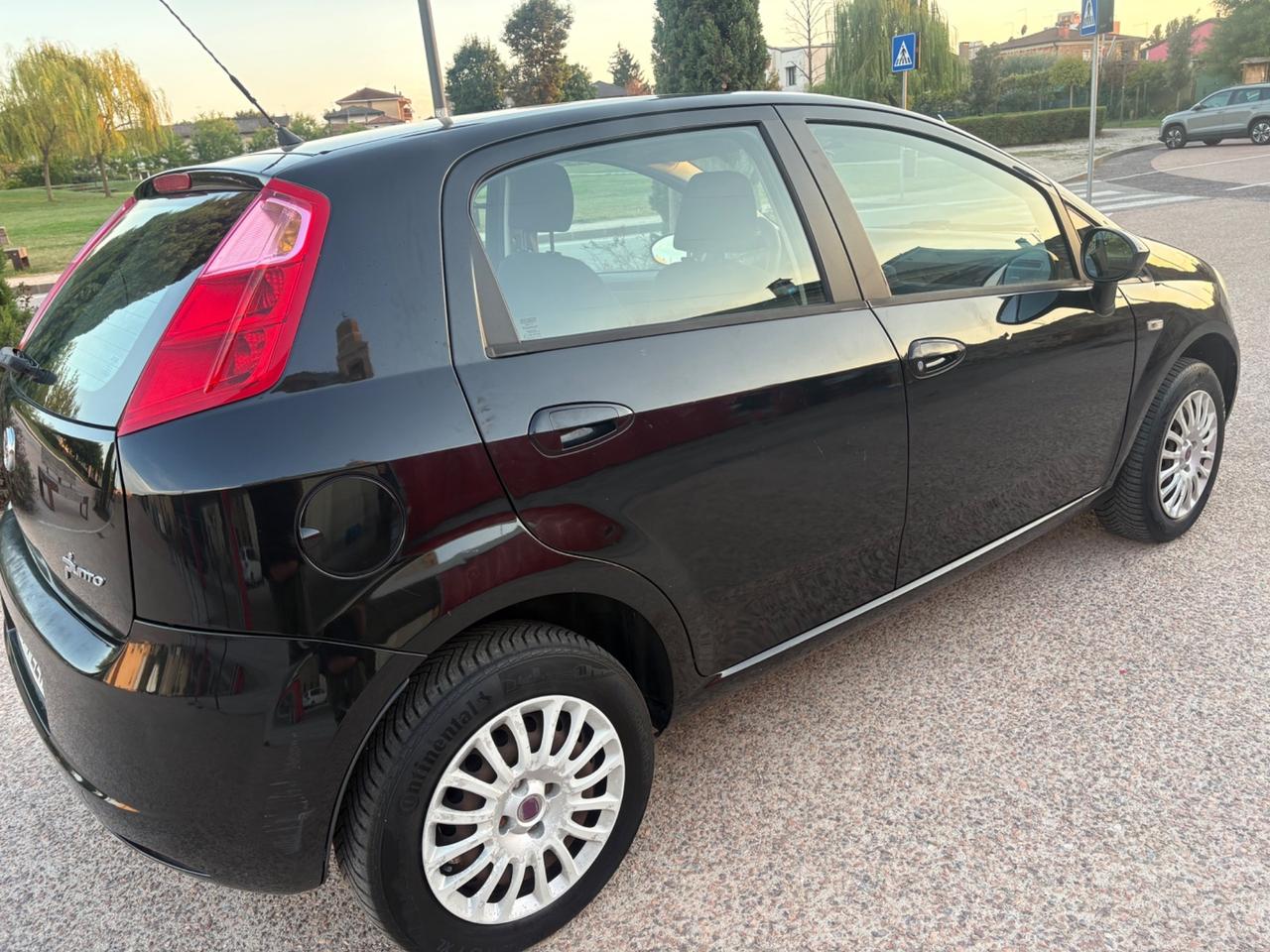 Fiat G. Punto 1.4 benzina & metano ok neo patentati