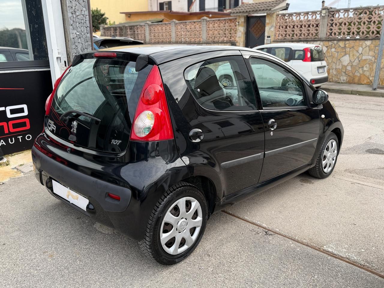 Peugeot 107 1.0 68CV 5p. Sweet Years