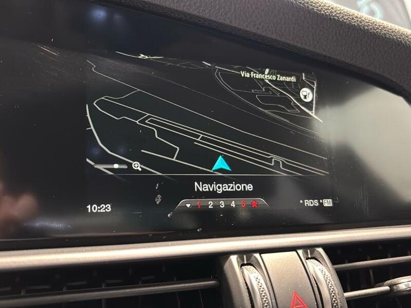 Alfa Romeo Giulia 2.2 Turbo AT8 210CV AWD Q4 Veloce