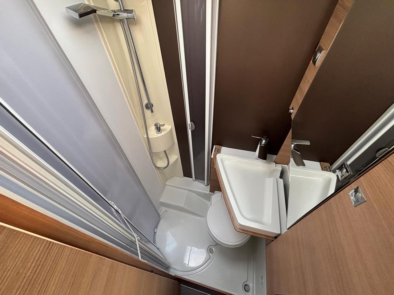 Adria Compact Sl camper