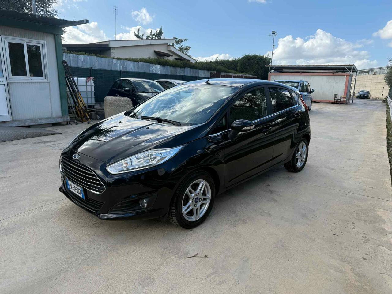 Ford Fiesta 1.4 5p. Bz.- GPL Titanium 163000KM 2013