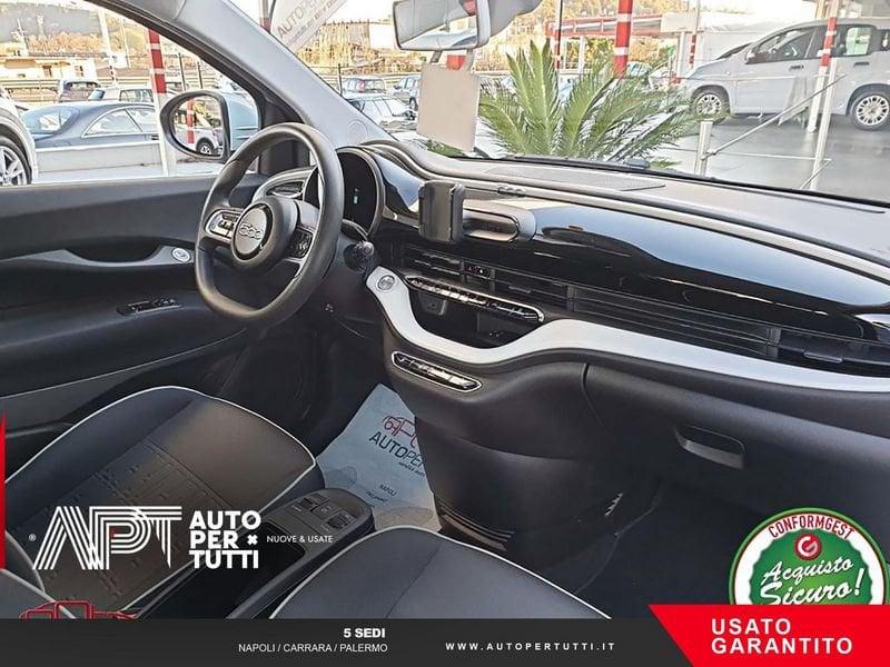 FIAT 500 Action Berlina