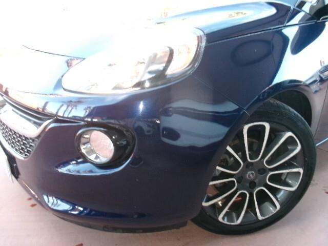 Opel Adam 1.4 87 CV GPL Tech Black Jack