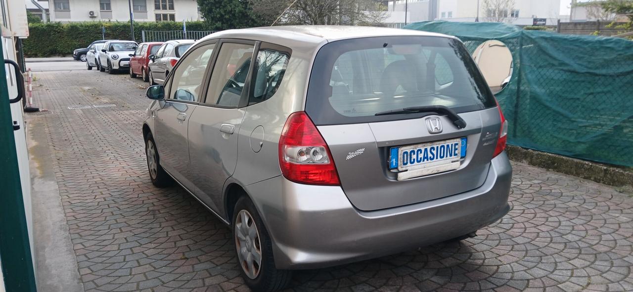 Honda Jazz 1.2 benzina neopatentati