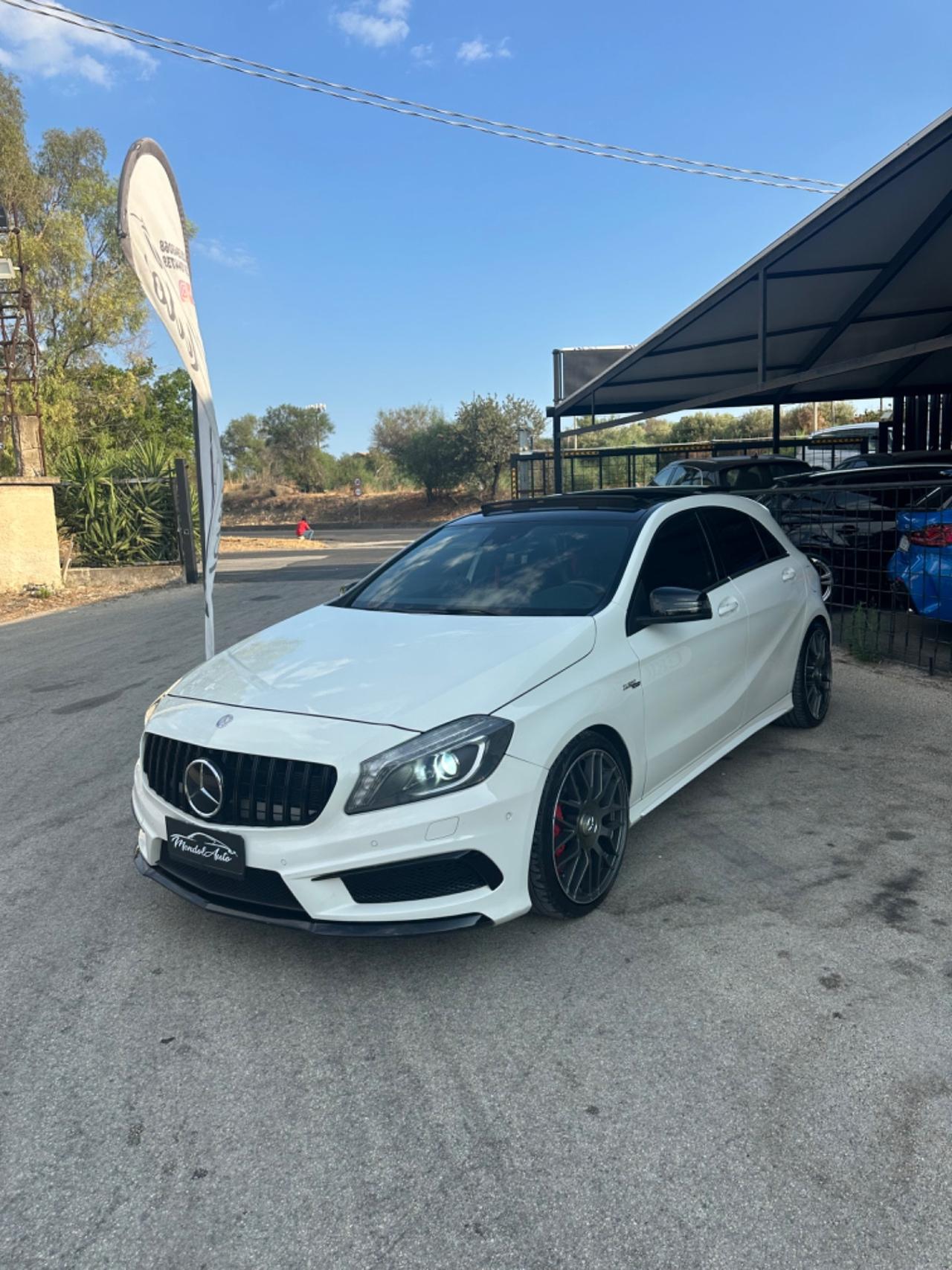 Mercedes A45 AMG performance 2.0 360cv Tua a 219€