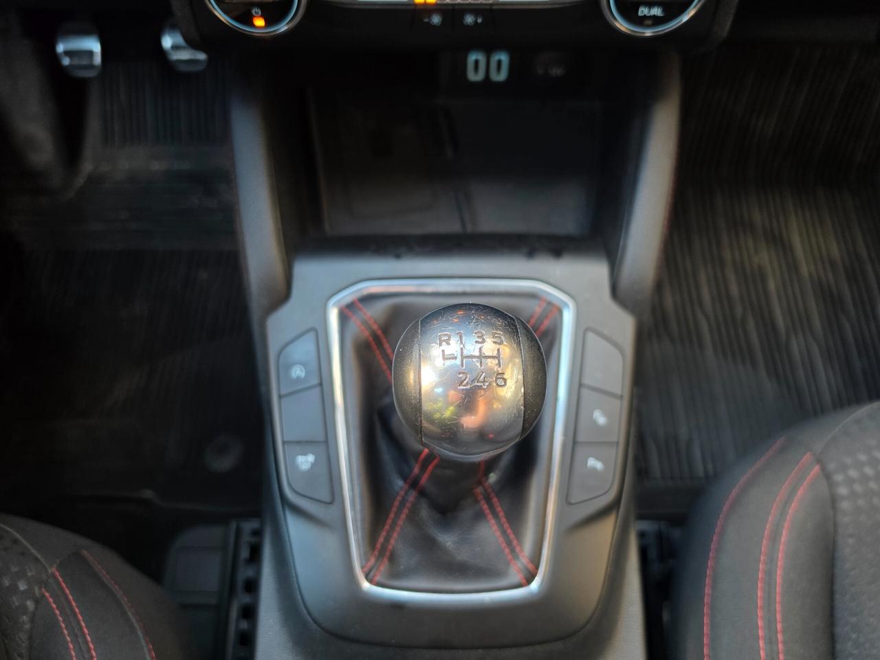 Ford Kuga 2.0 EcoBlue Hybrid 150 CV 2WD ST-Line