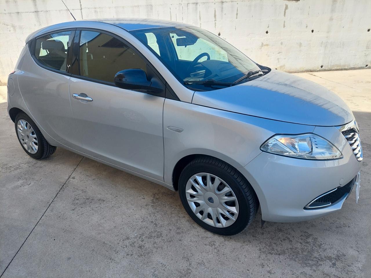 Lancia Ypsilon 1.3 MJT 16V 95 CV 5 porte S&S Gold