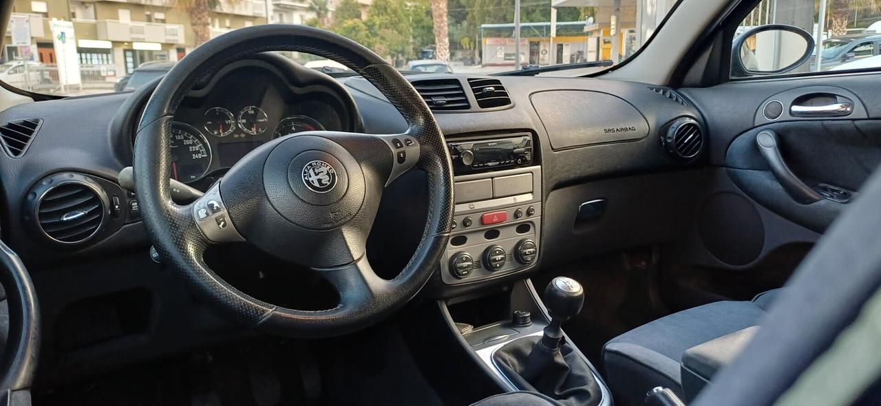 Alfa Romeo 147 1.9 JTD M-JET 16V 5 porte Dist.