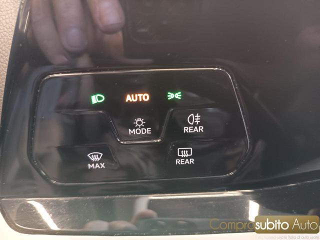 VOLKSWAGEN Golf 1.0 TSI 115 CV 5p. Sport BlueMotion Technology